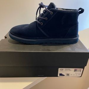 Mens Uggs size 11